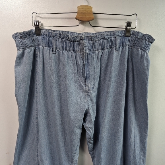 Disney Junk Food Mikey Embroidered Cropped Pants Sz XXL - Picture 3 of 12